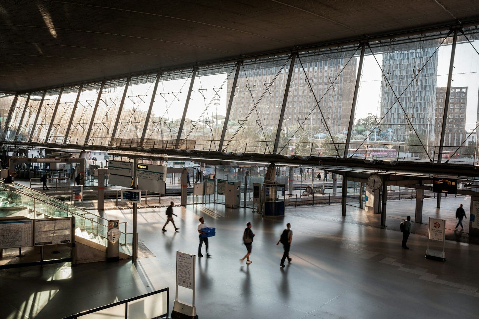 News 9 Choosing the Right Airport Transfer Service